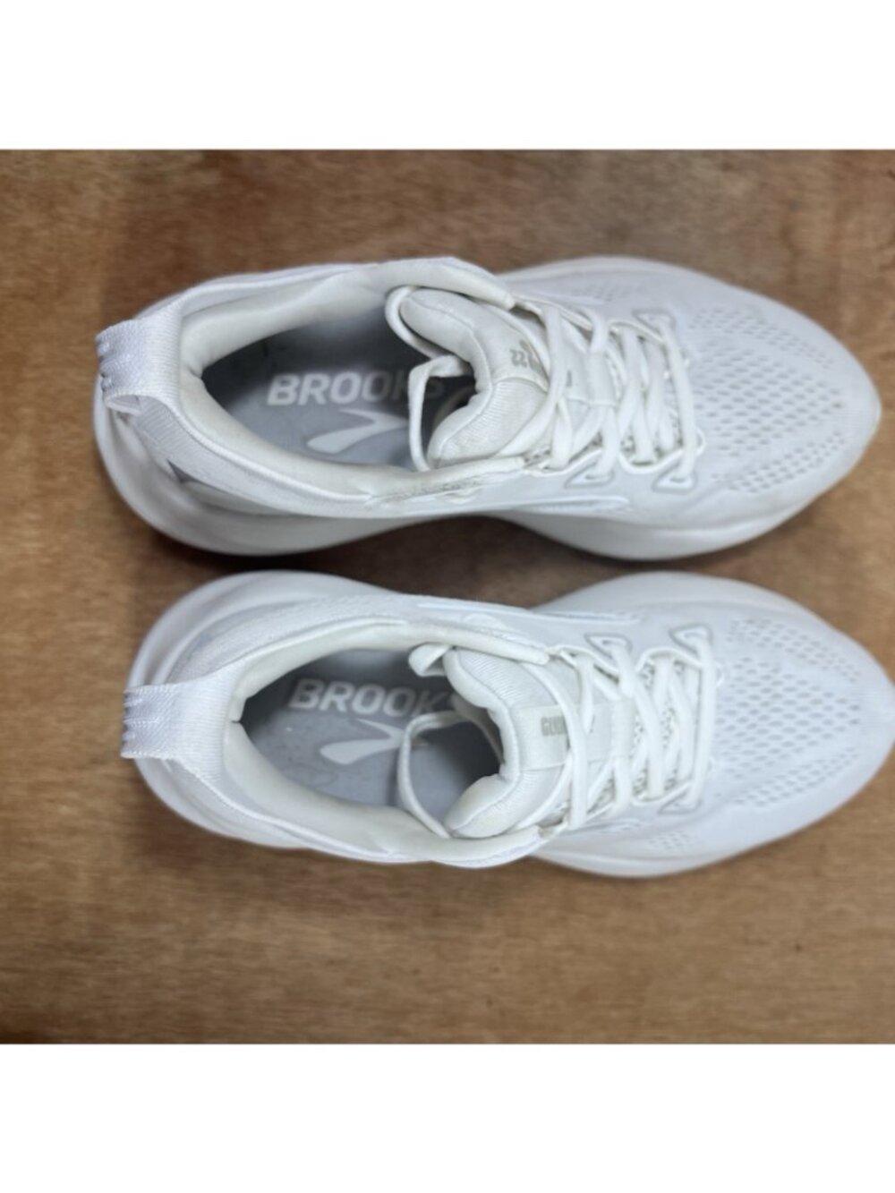 Brooks Glycerin 22 Women Size 6 White Running Shoes Sneaker Neutral 1204341B090 - Picture 8 of 9